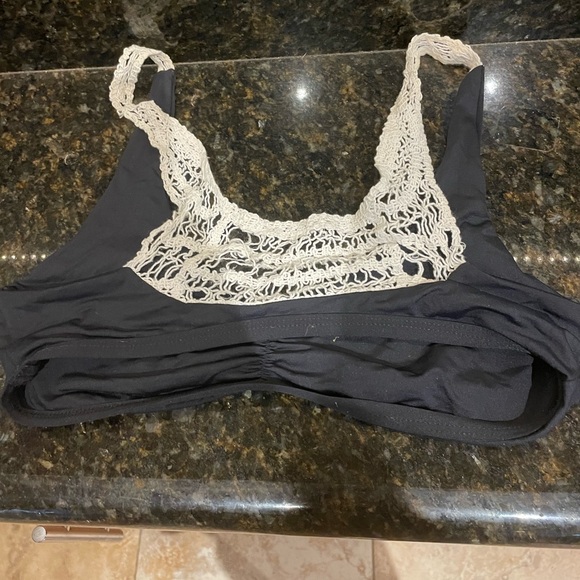 LSPACE Swim top - Picture 2 of 2